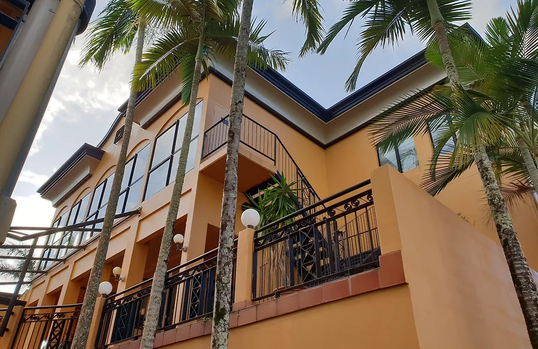 Palm Royale Cairns-1