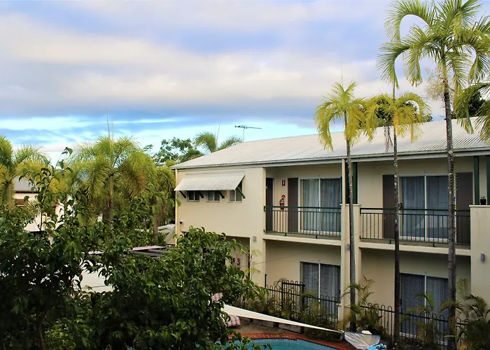 Crystal Garden Resort & Restaurant Cairns